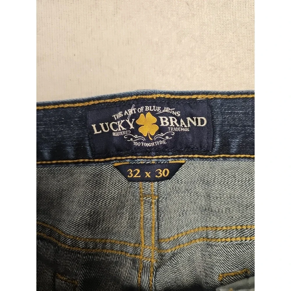 Lucky Brand Jeans Mens 32x30 Blue 429 Classic Straight Leg Medium Wash Flex